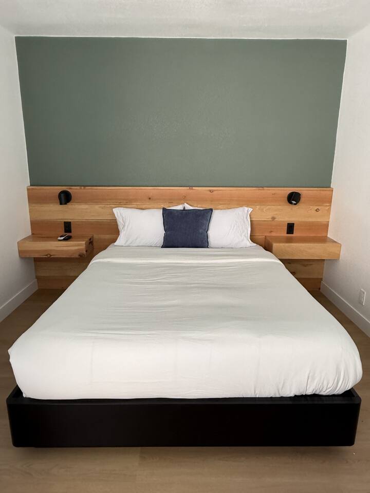 Granite Ridge Hotel - Room 6