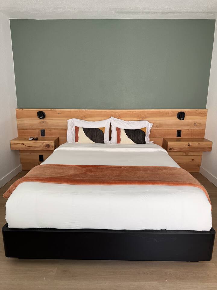 Granite Ridge Hotel - Room 7