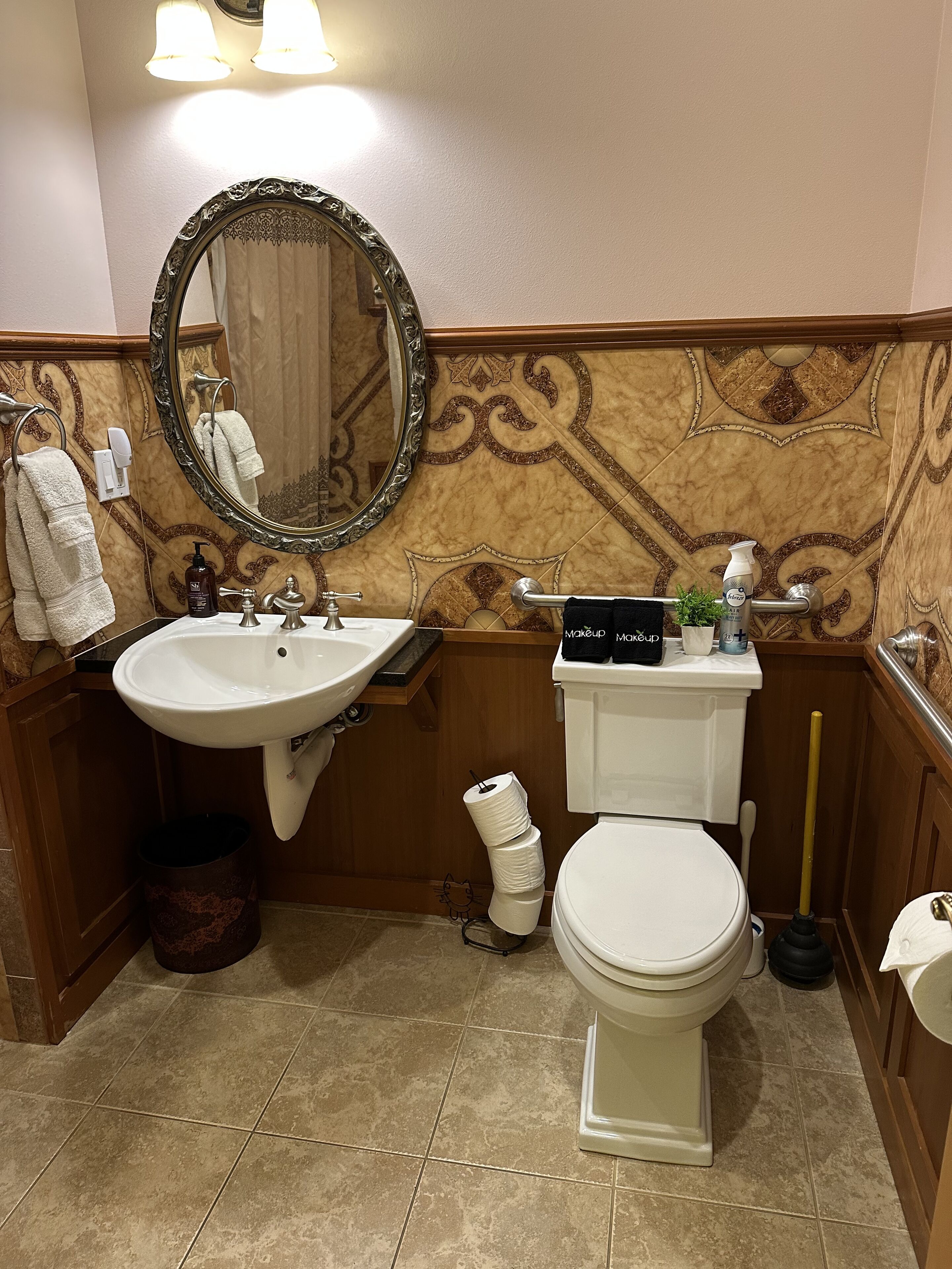 Partial handicap roll up sink