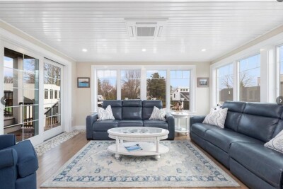 81 South Pier