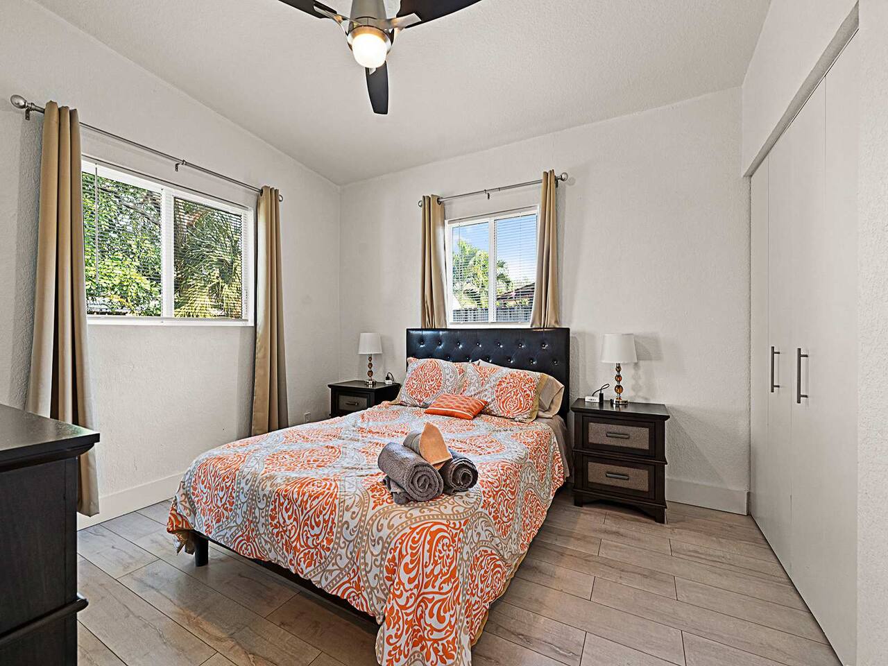 Chic Family Retreat: Heated Pool| Near Beach | BBQ