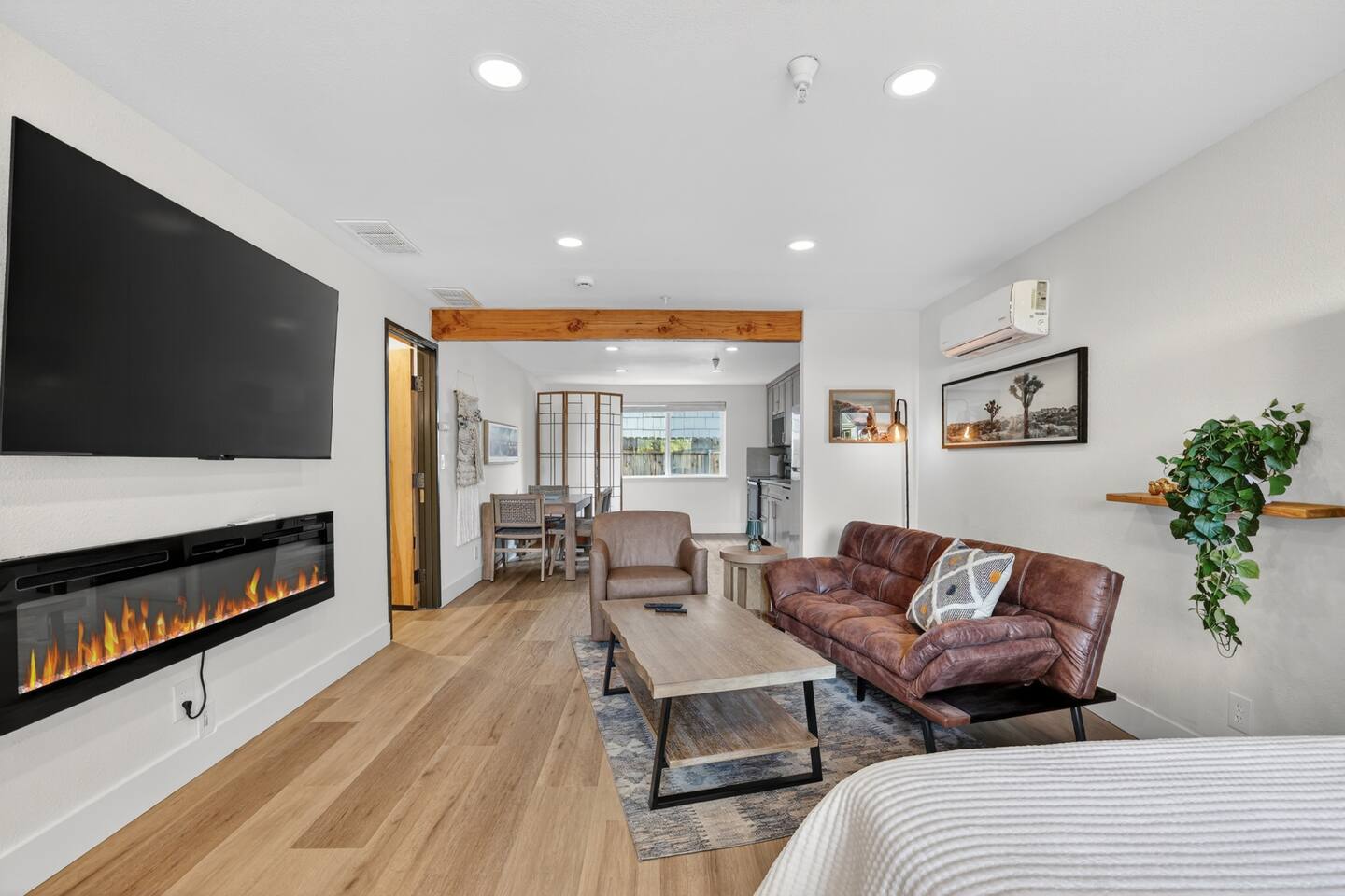 The Suite at Jefferson Basecamp | Near Downtown