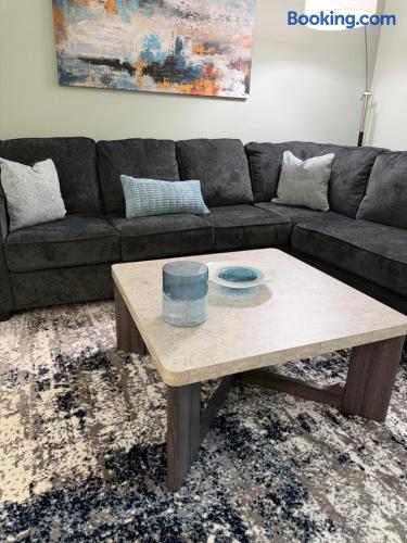 2BR Condo-King Suite-Pond View-Vaulted Ceiling