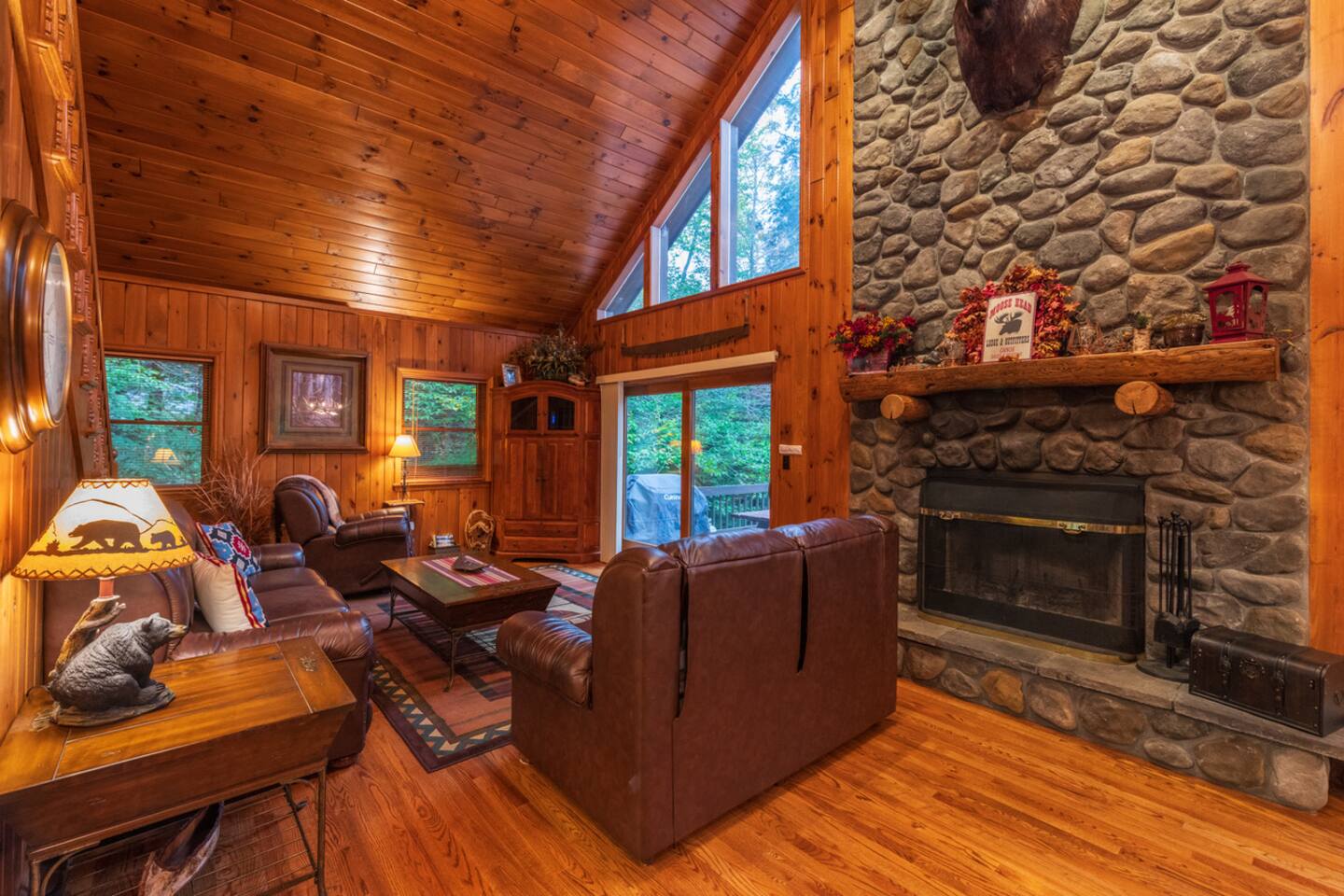 First-Floor King Suite w/ Private Bath, Rome NY