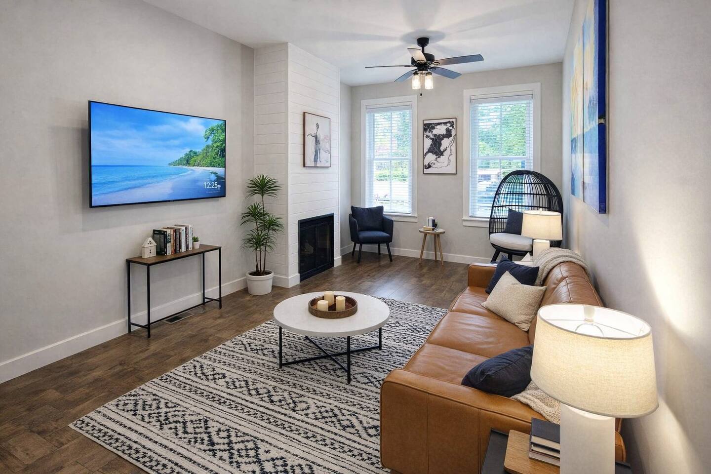 Luxury Suite • Walk to Bars • Fiber WiFi • Laundry