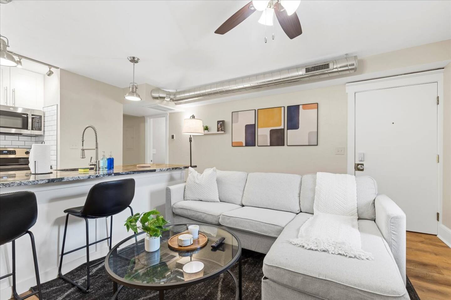 Cozy 2BR Apt Stay Near Frick Park and Downtown