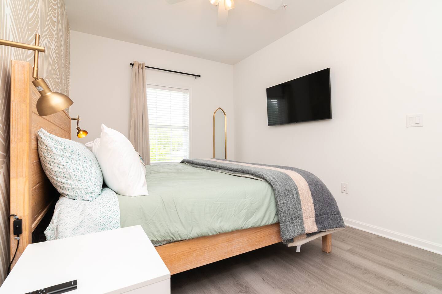 2BR Coastal Oasis w/ Pool. Spacious. Newly updated photo 41
