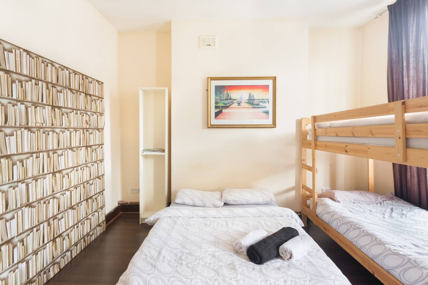 C-1) Large Room in Central London