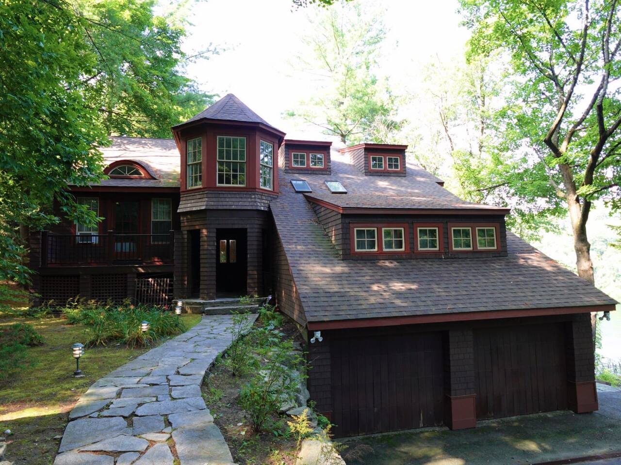Itura House