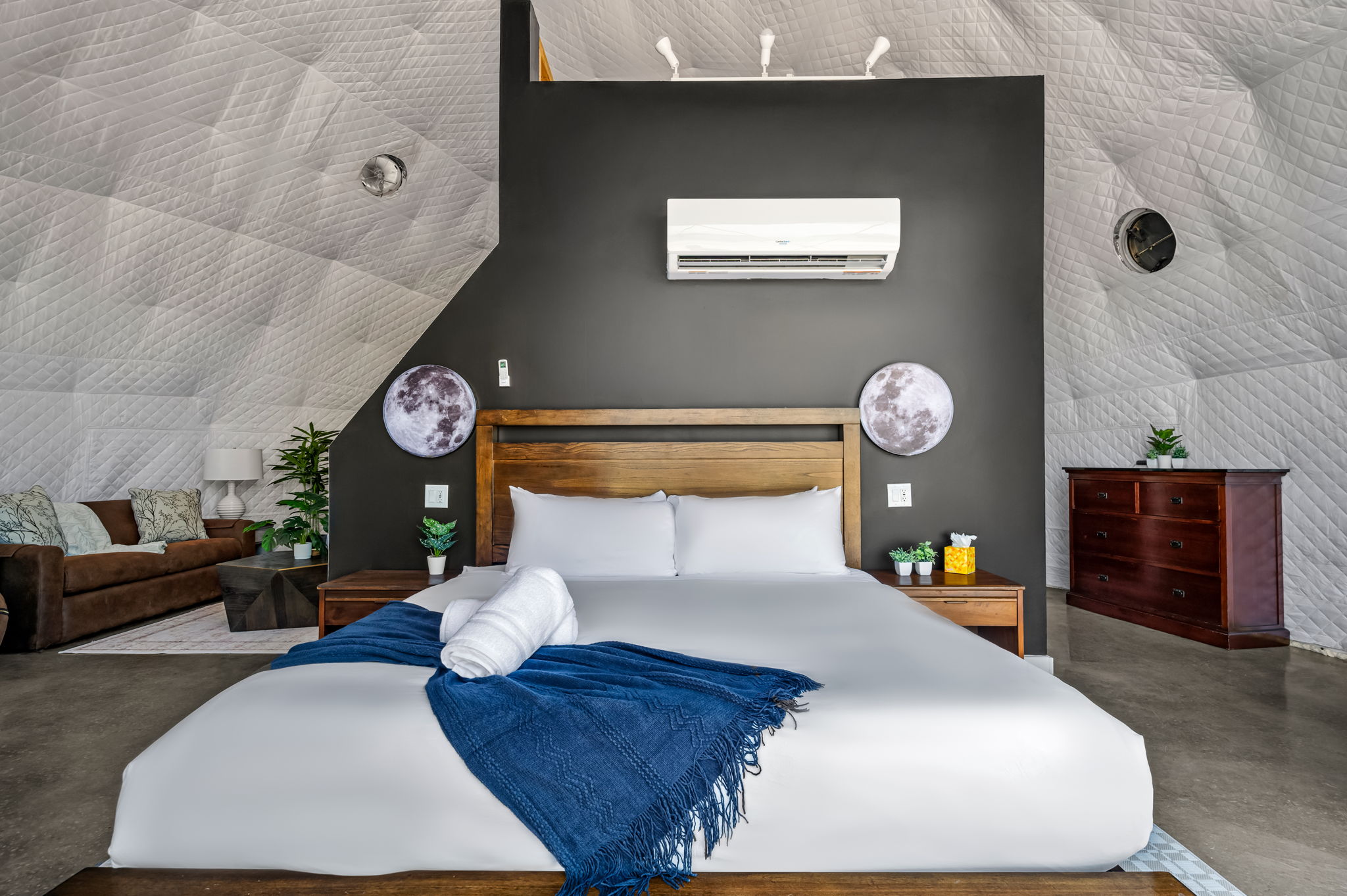 Stargazer Dome Retreat - Holiday Home