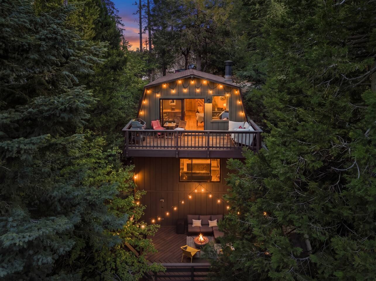 Frame House: Central A/C, Panoramic Window, Firepit