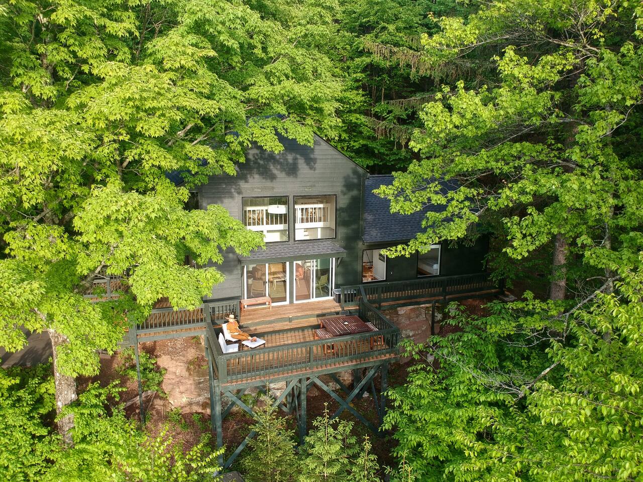 Dreamy Catskills mountain getaway w/ yoga studio