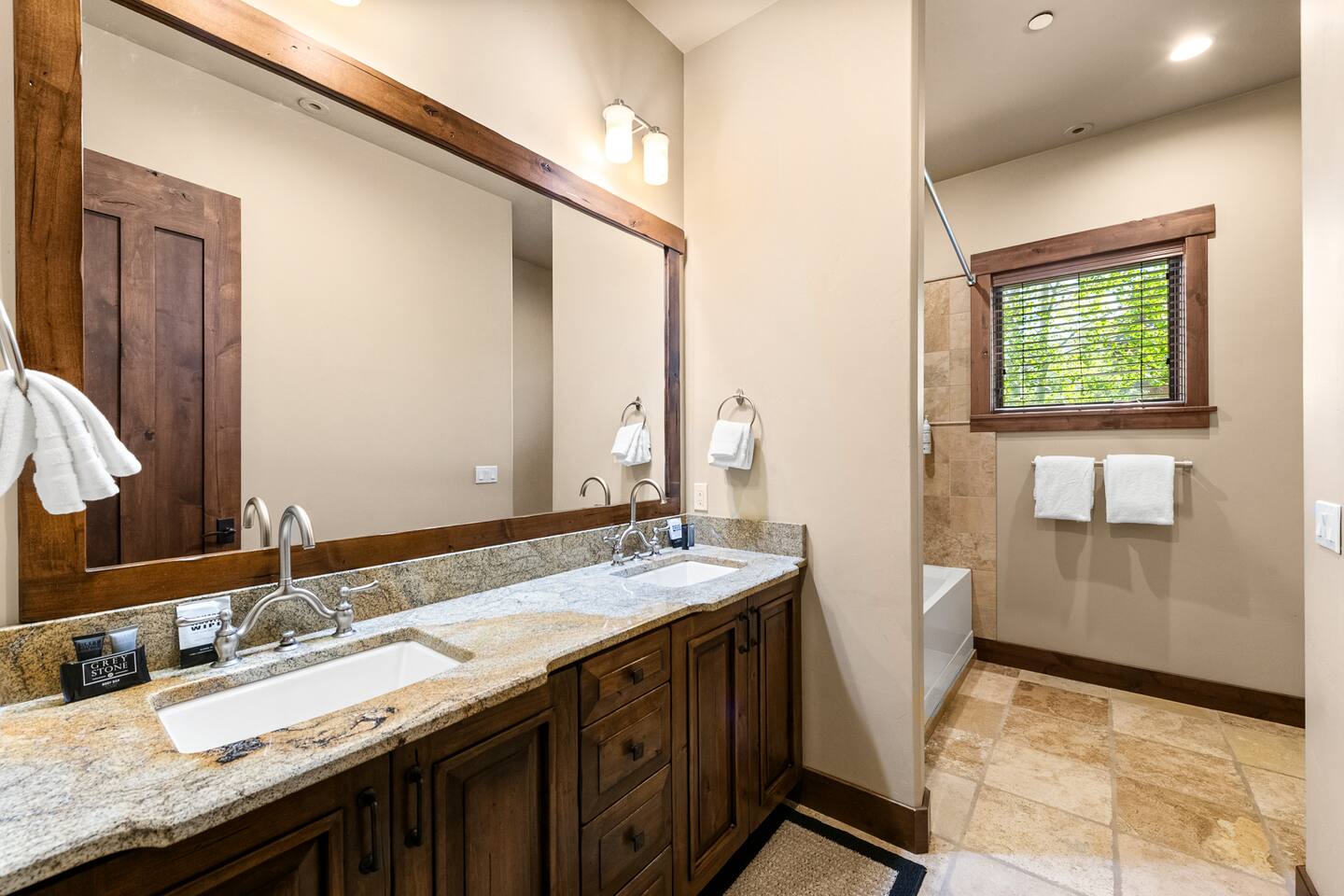 Property thumbnail 35