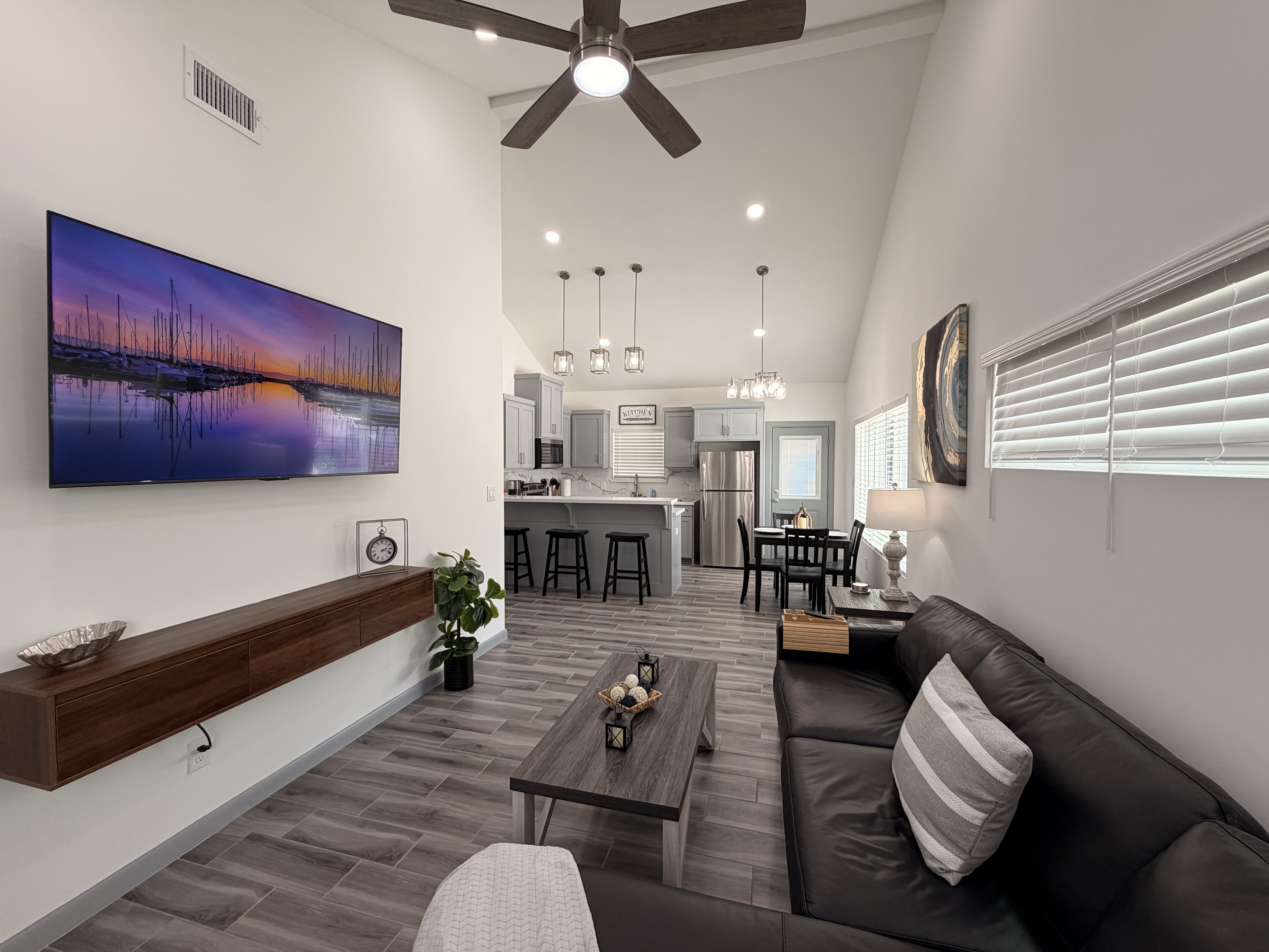 New Corporate Housing I EV I Wi-Fi I Downtown
