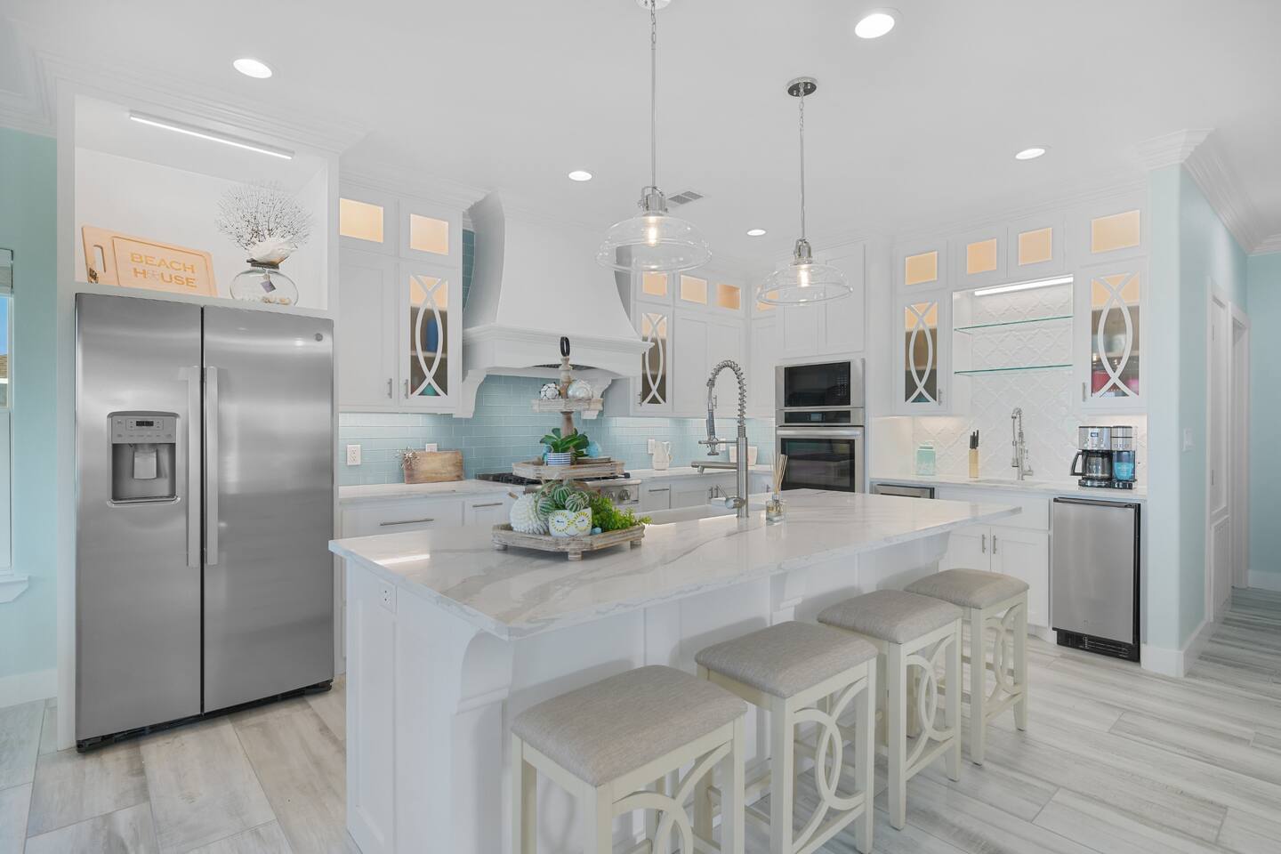 Bright coastal kitchen