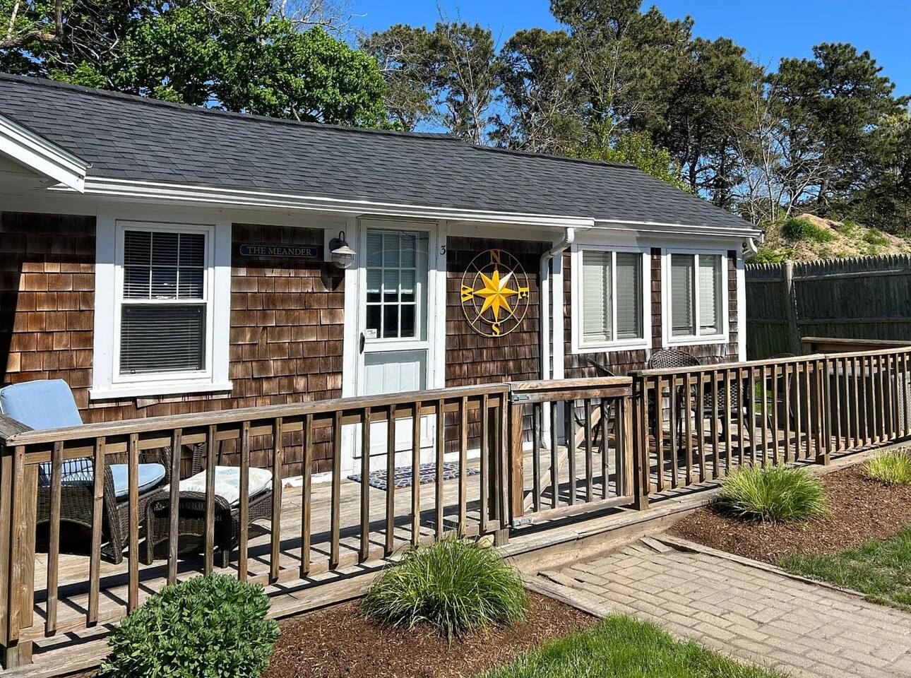 The Dilly Dally Cottage