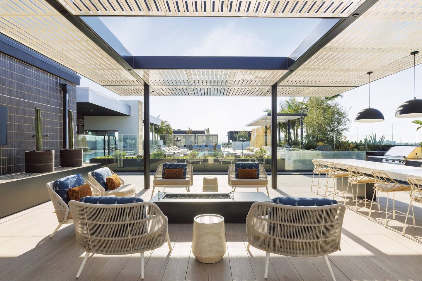 New 2-Bed Apartment with Premium Amenities in OC!