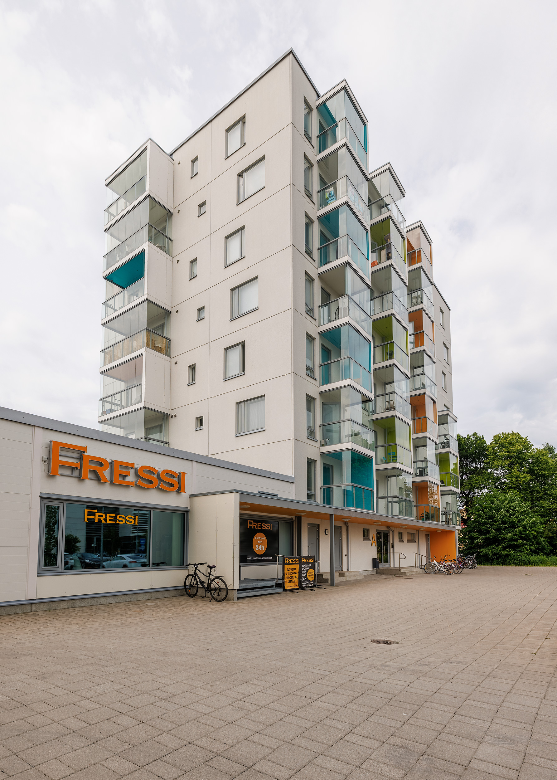Kampus 1:n sisäänkäynti