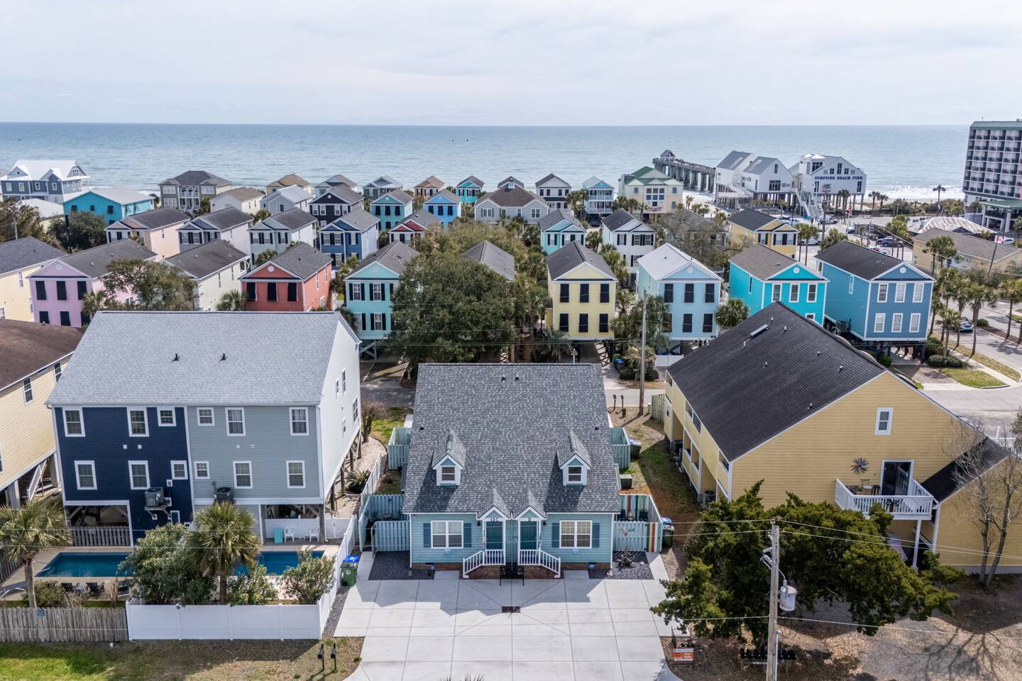 Drift Away Pet Friendly Beach Side Town Home