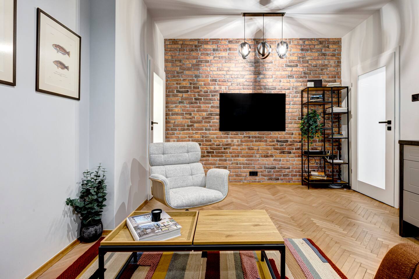 Spacious 2BR Family Flat next to Borisova Garden