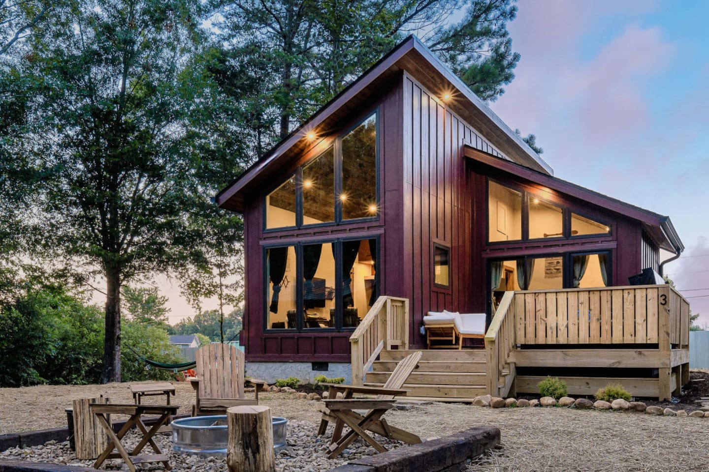 Cozy Cabin w/ Pickleball, Hot Tub, Golf & Sauna!