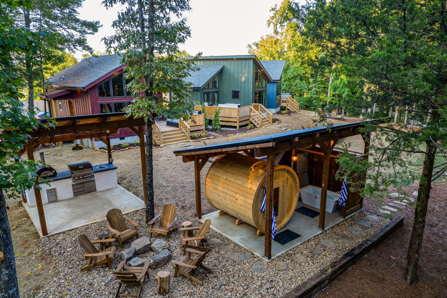 3 Cabins 1hr to Nash w/ Sauna, Hot Tubs & FirePit!