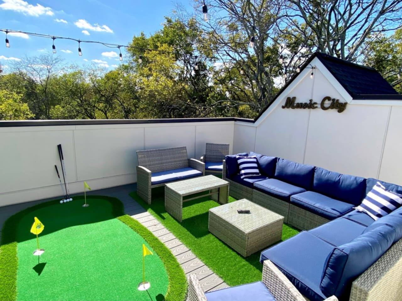 Rooftop Deck w/ Grill/Golf!10min to Ole Opry & DT!