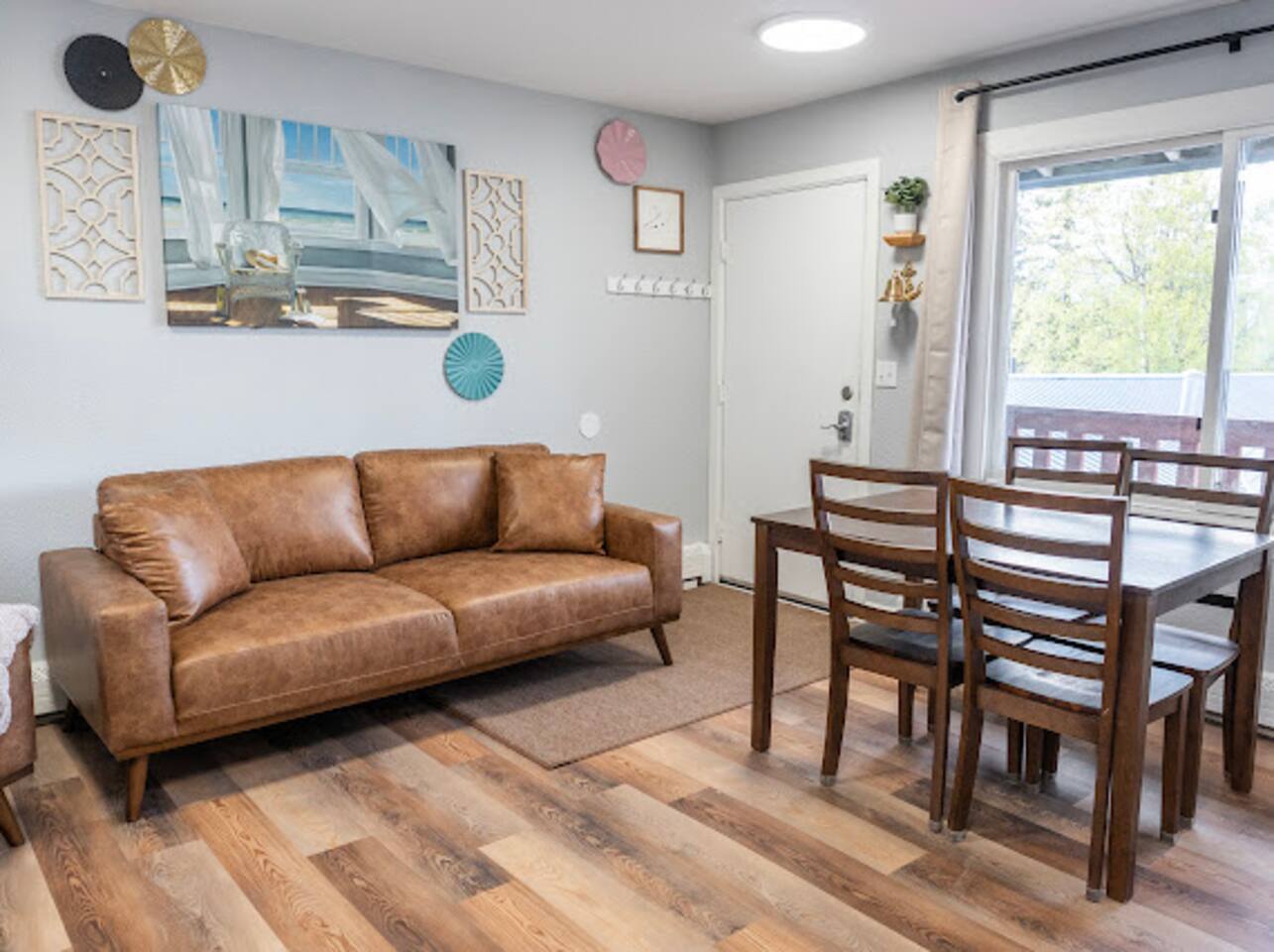 Cozy, updated 1 bedroom apartment in Midtown (7)