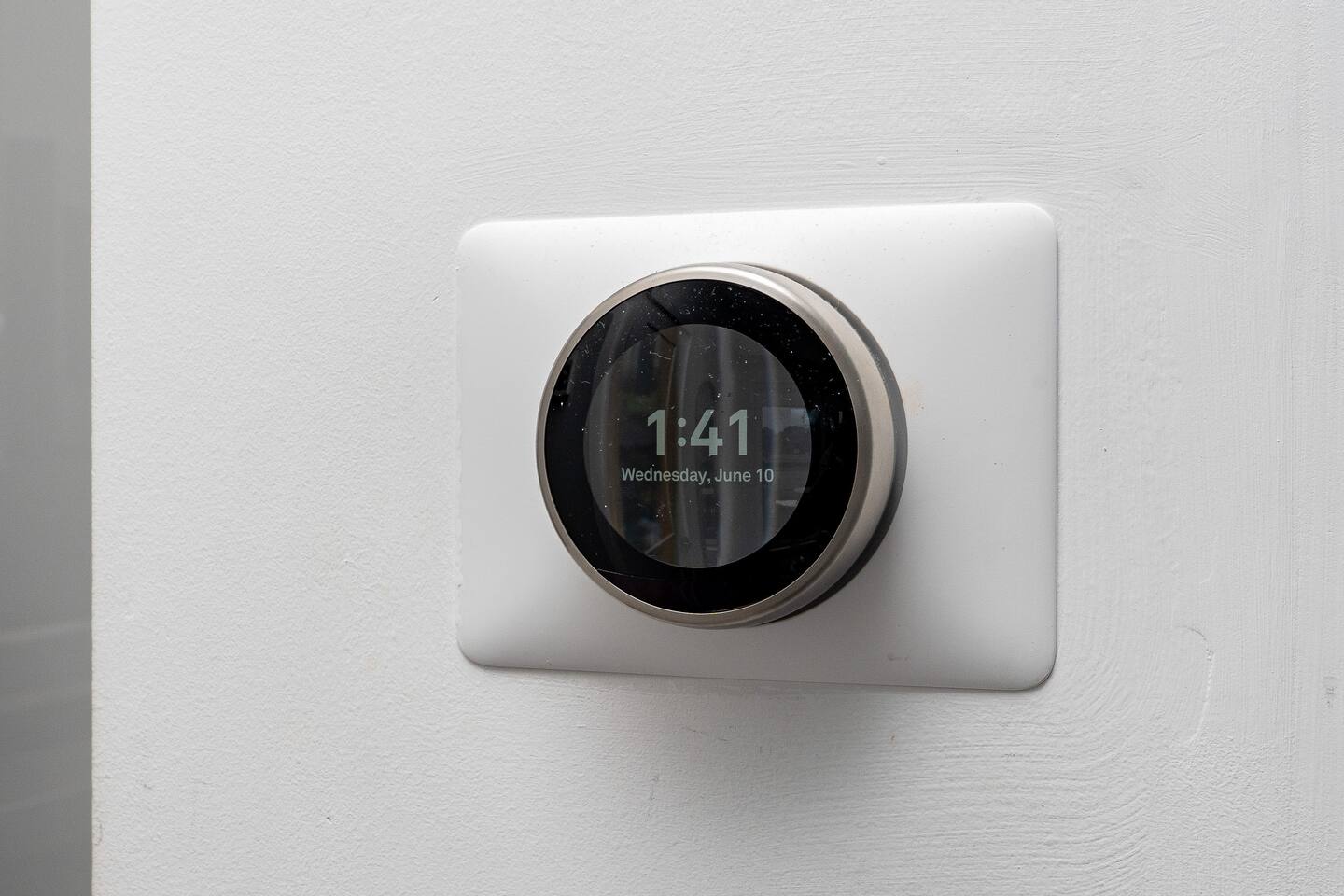 Wall-mounted thermostat for easy temperature control, helping guests keep the space comfortable throughout their stay.