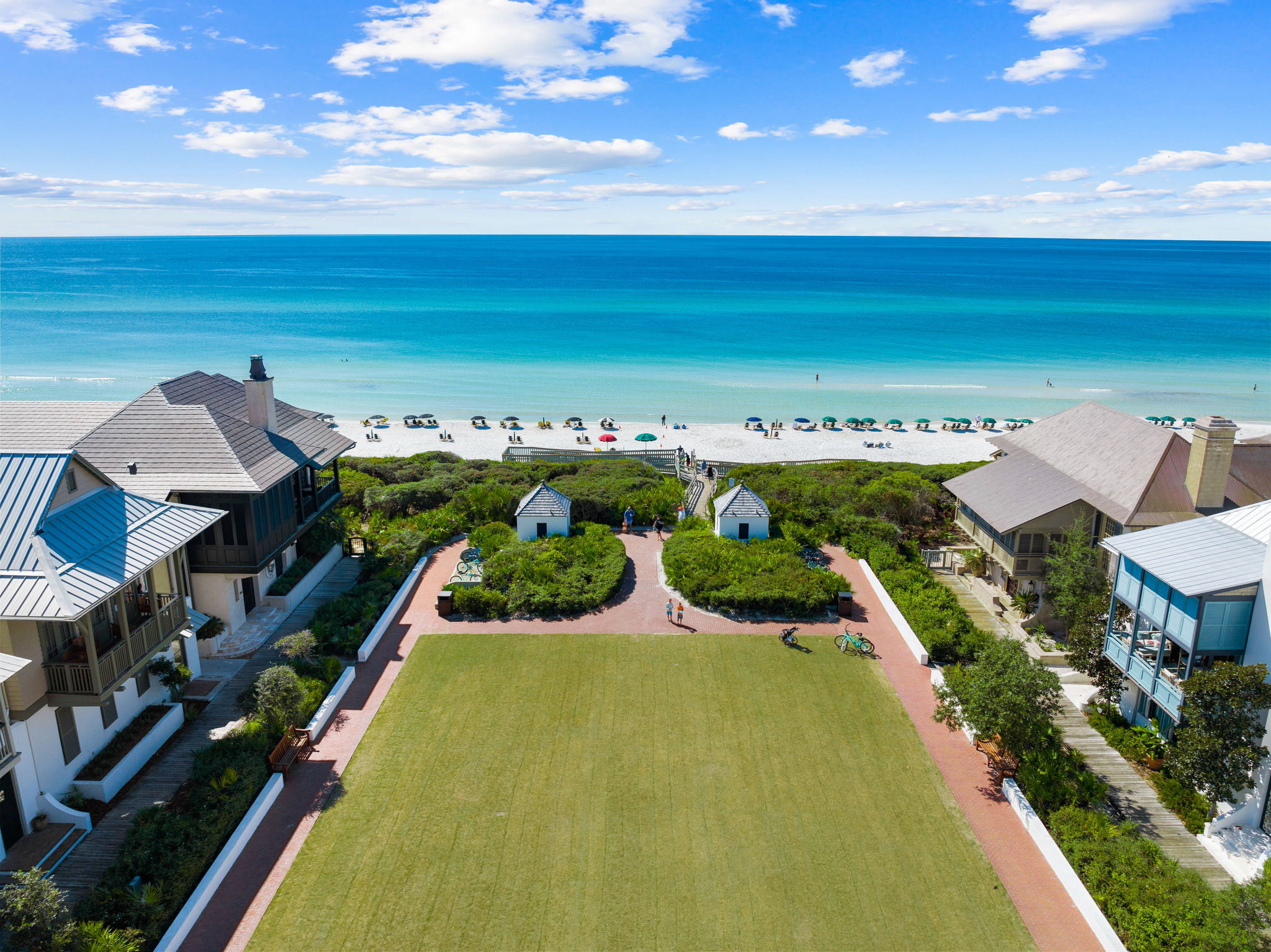 Expansive beachfront views with private lawn and easy beach access
