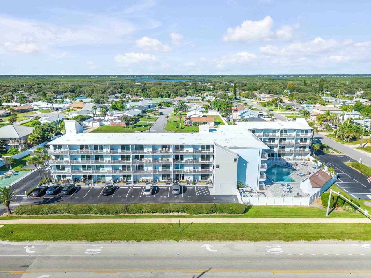 Mariners Cove Condo | Steps to Beach | Pool