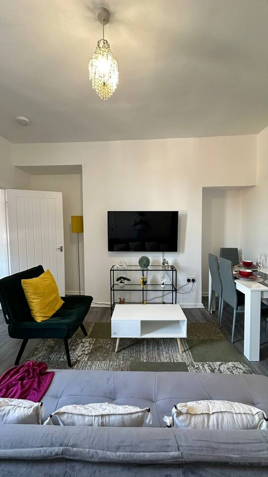 Jarrow Urban 3 bed Stay, FREE Parking, Sleeps 8