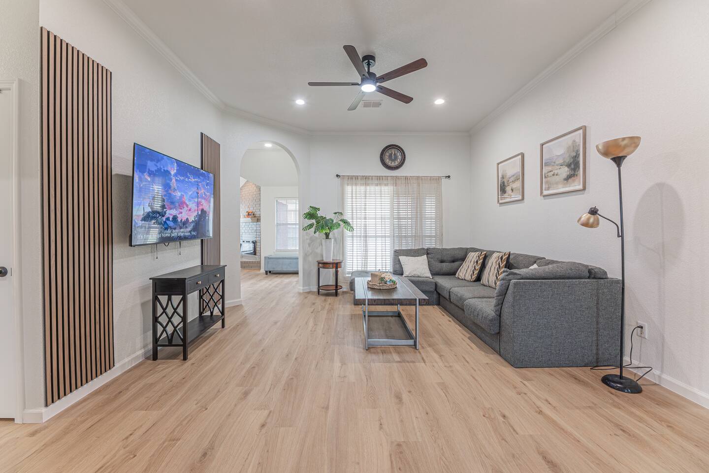 Fully Furnished 5BR home
