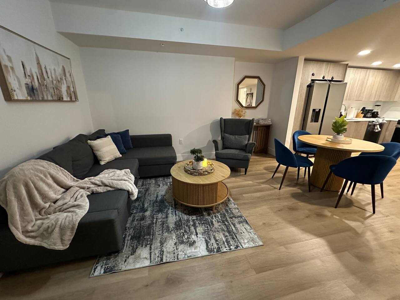 Modern Luxury Oasis Near Beach & Downtown/Gym/Pool