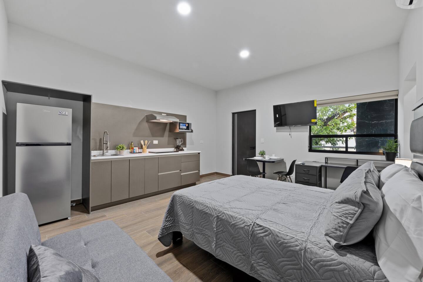 Hermoso Loft en Zona Tec con Alberca
