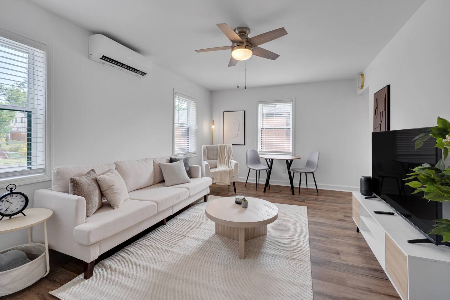 Quiet Luxury | Minutes to Duke | Modern 1BR