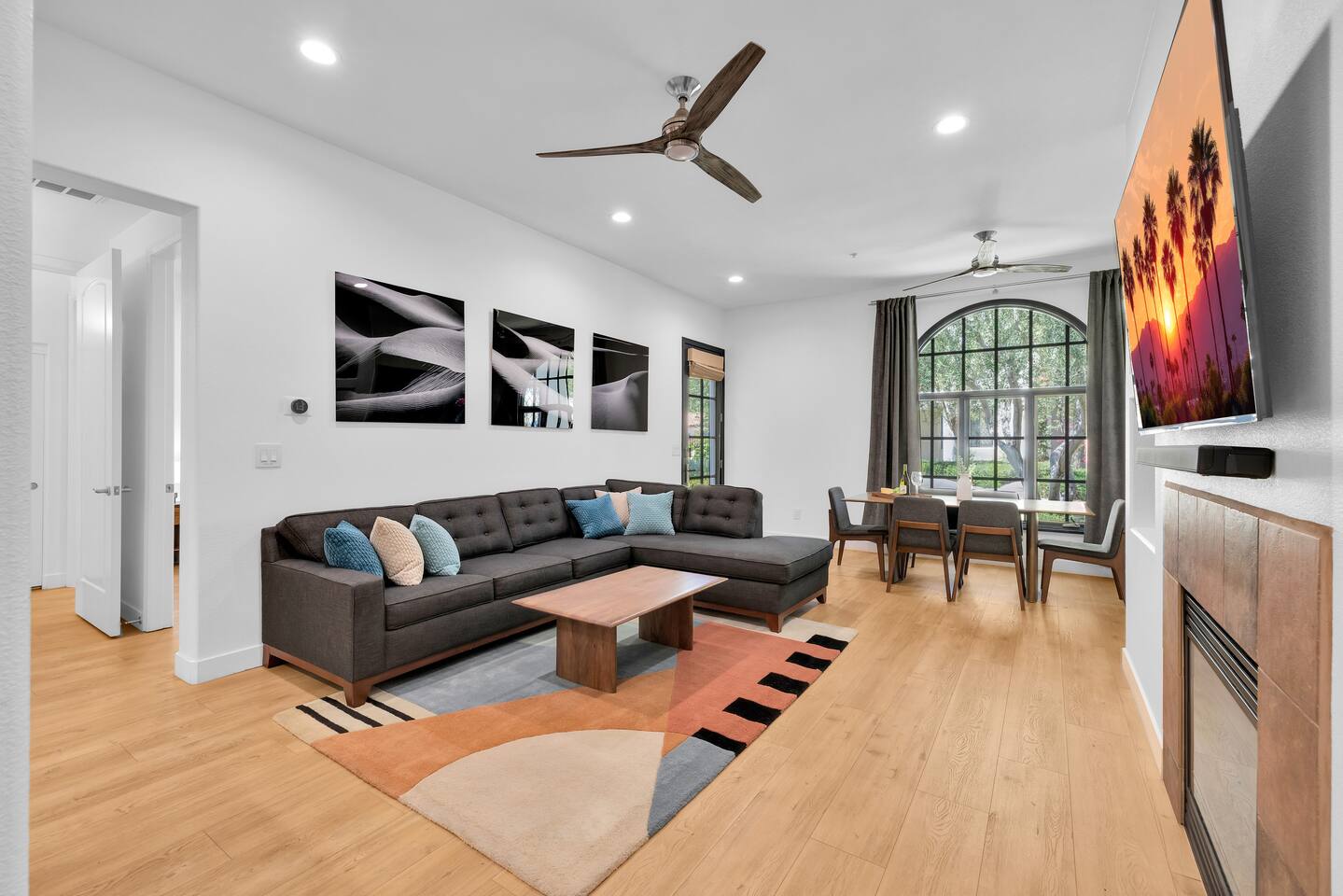 Fabulous King 1BR/1BA Legacy Villa near Pool (A)