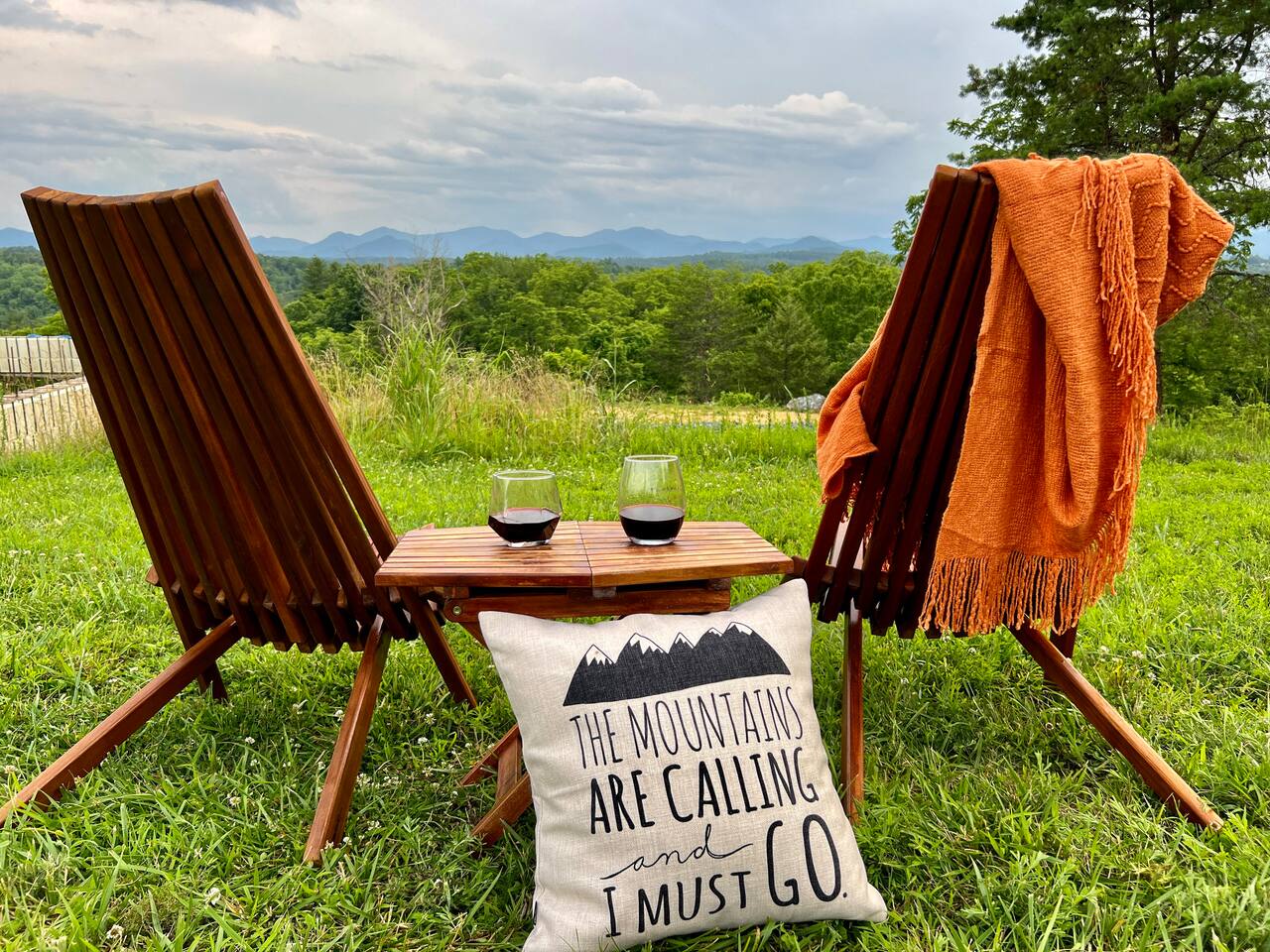 180° Mountain Views