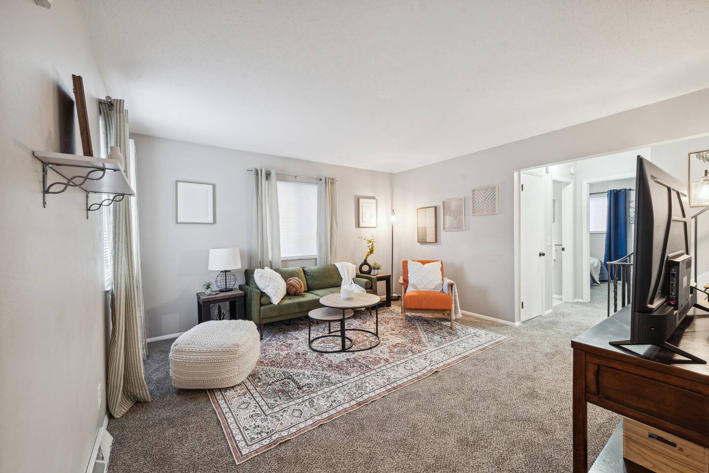 Spacious & well designed 3br/1.5ba w/ Fiber Wi-Fi!
