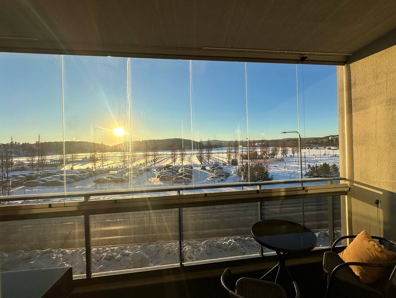 Sataman Helmi kaksio sauna ja  parveke satamaan