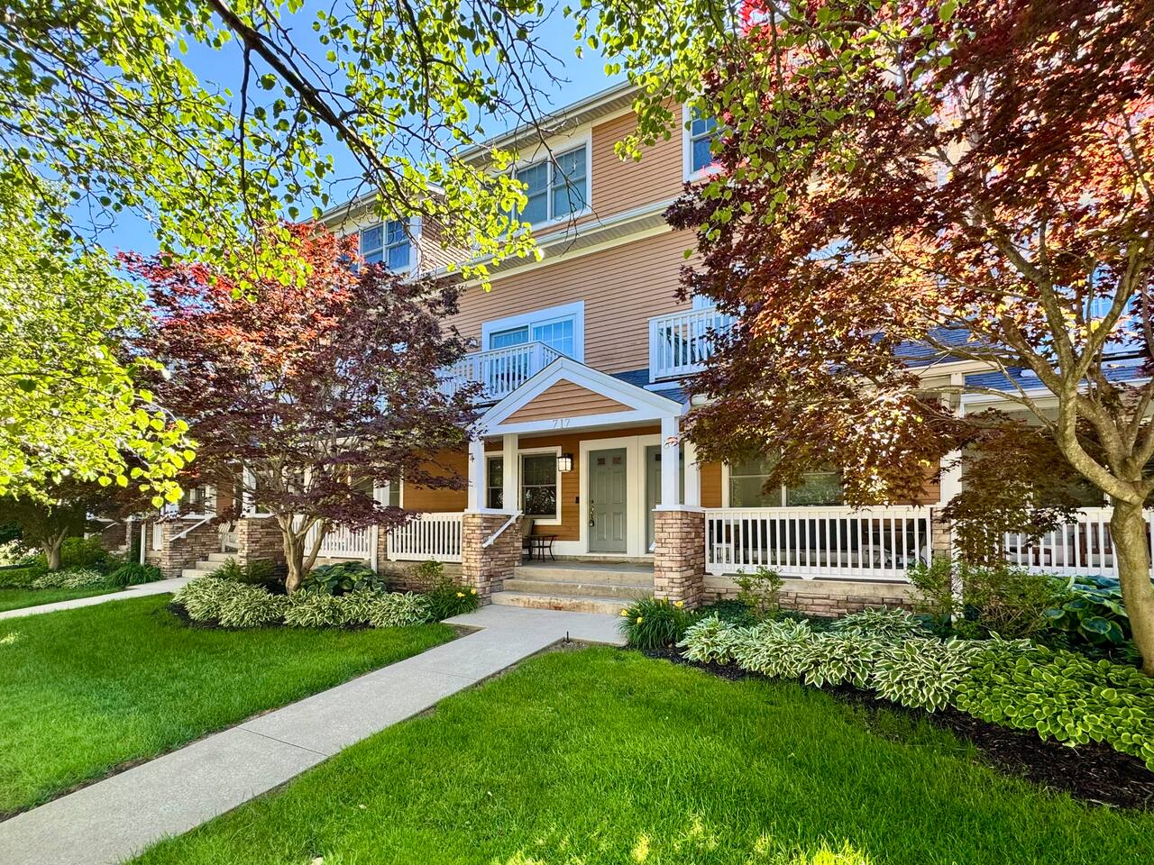 Watermark | 3BR Retreat w/ Balcony & Water View