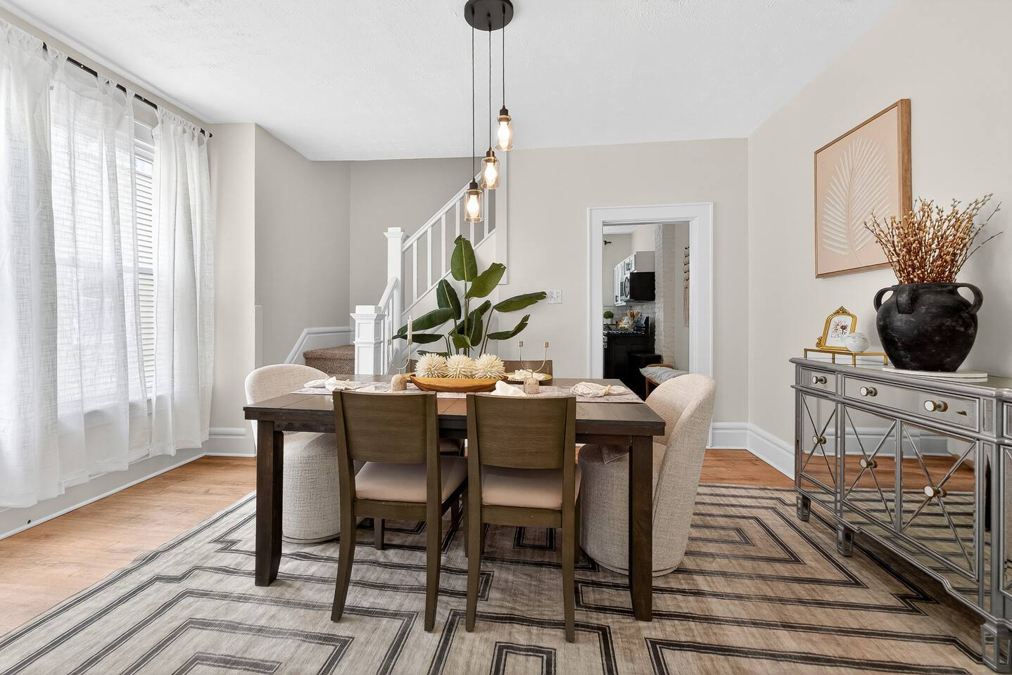 Modern 4BR with Private Parking near Ohio State