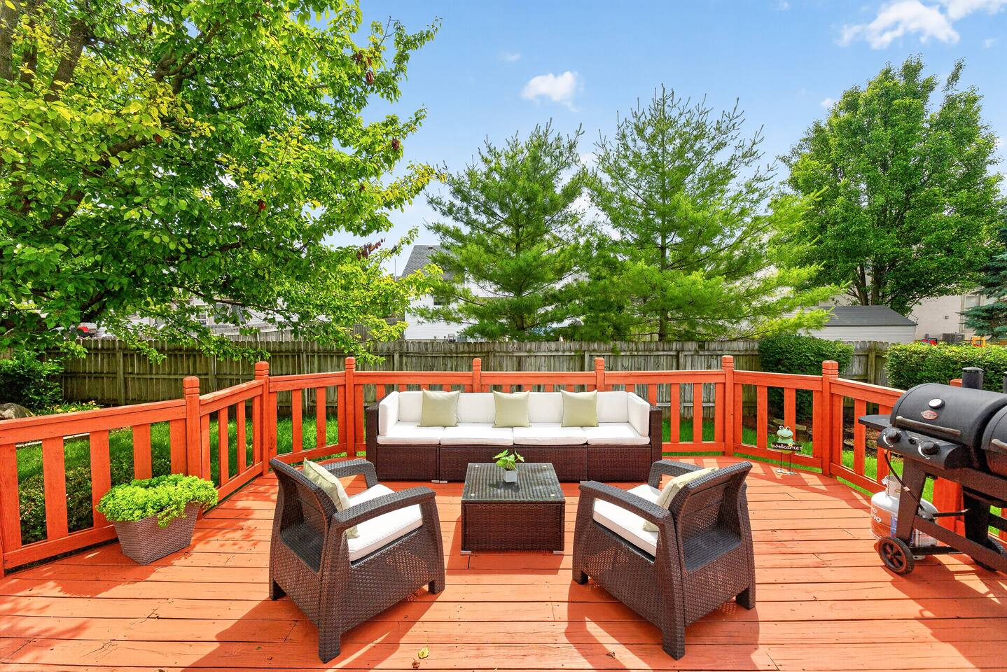 Charming 4BR with Big Deck, Patio & Fenced Yard