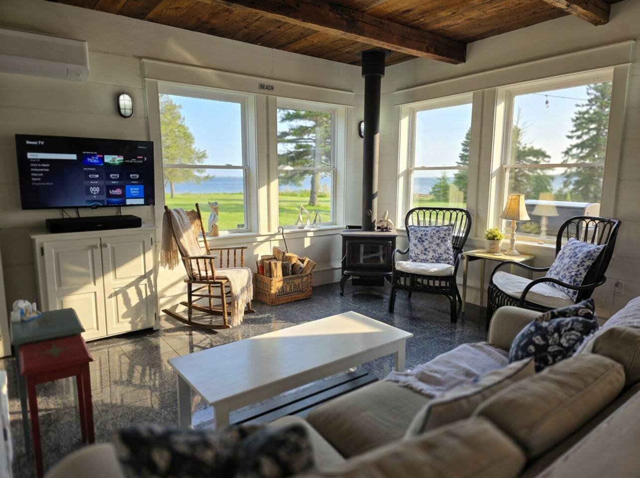 Schoolhouse Beach Retreat | 12 people 2 buildings