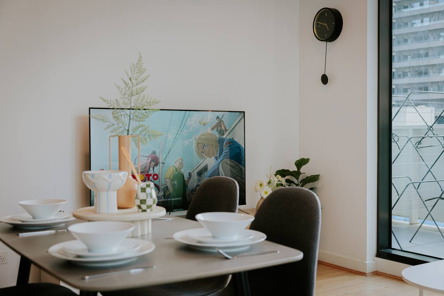 5 Min to Crown & NGV | Stylish 2BR | City View