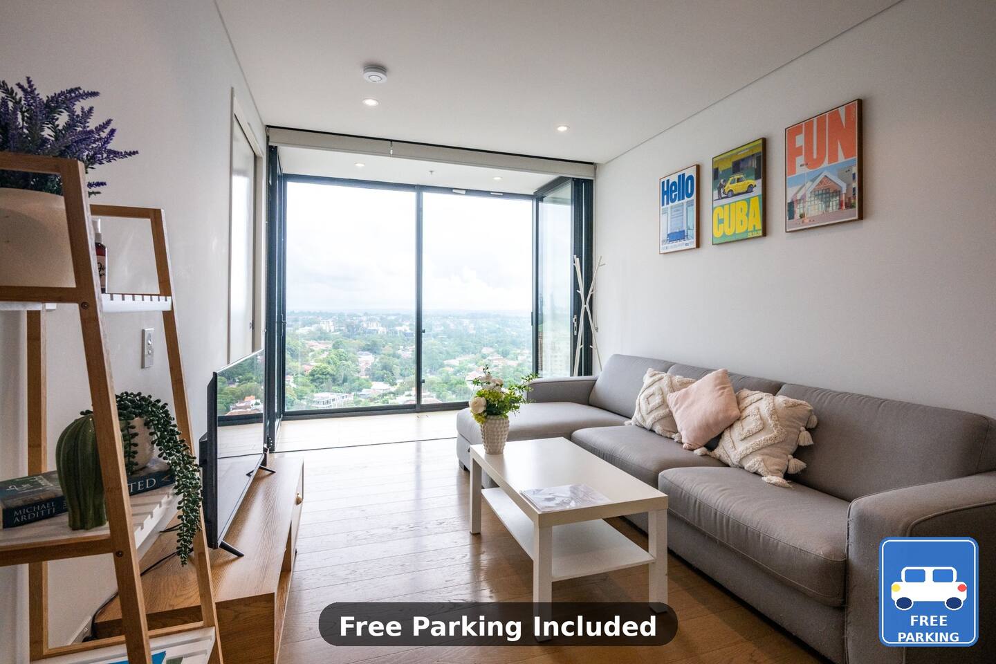 High-Rise1BR  Views Free Parking St Leonards