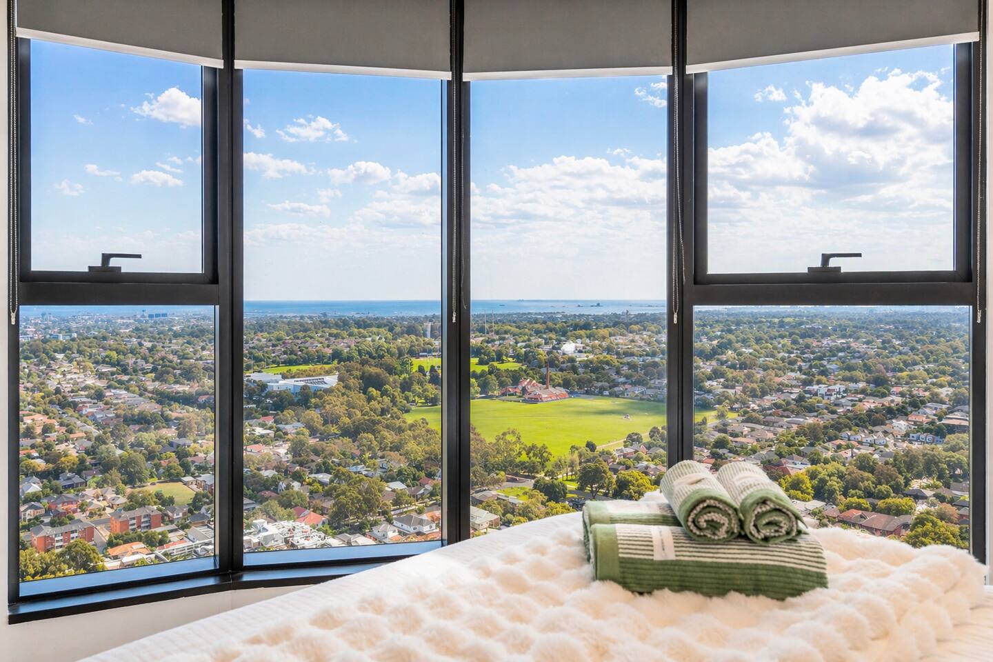 Stunning City & Sunset View 3BR Box Hill Skyone