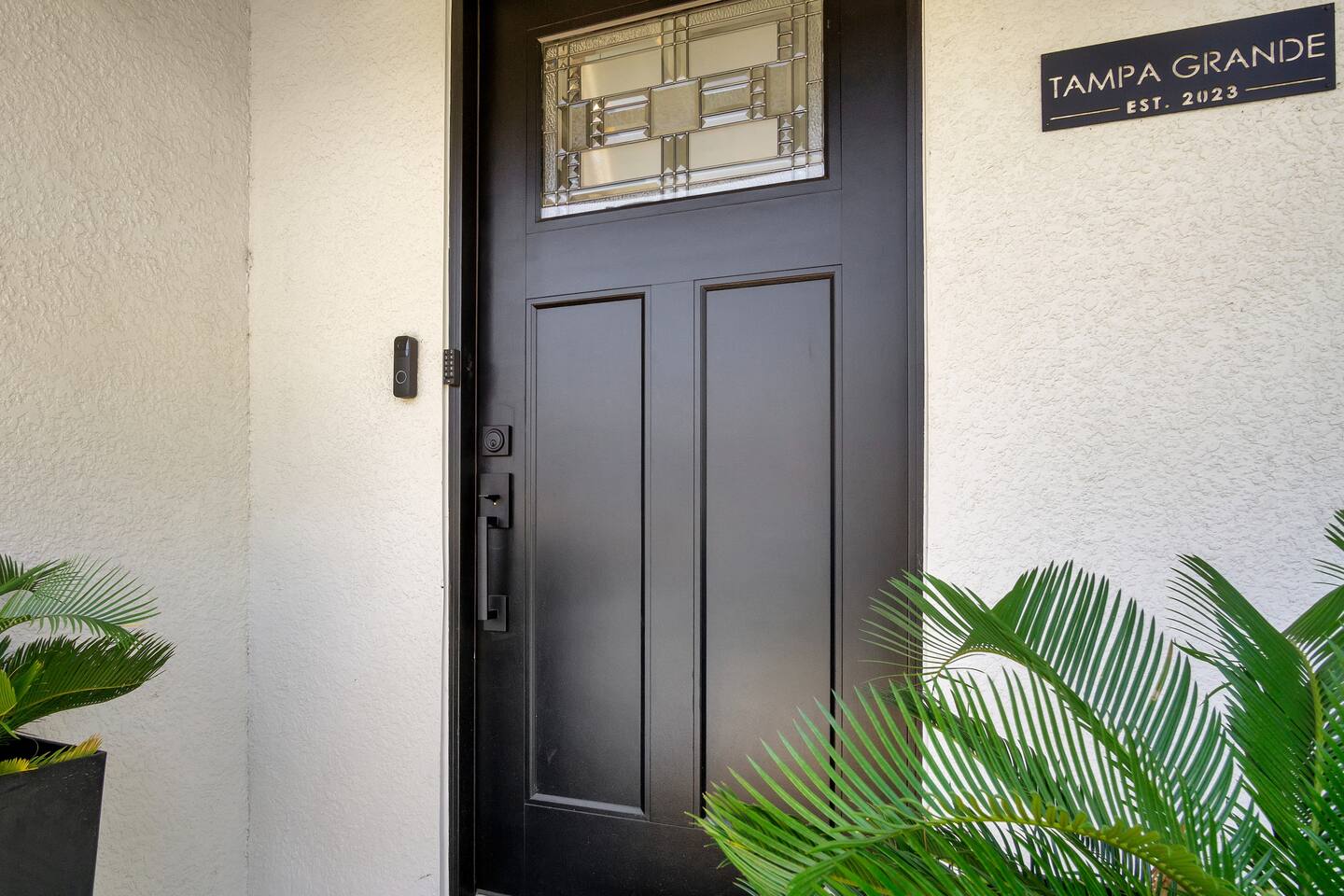 Tampa Grande private entrance with secure keypad for private entry.