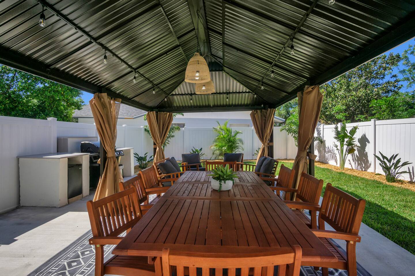 Entertain friends with lots of space in our covered patio.  Backyard space is relaxing and enjoyable for family and friends.