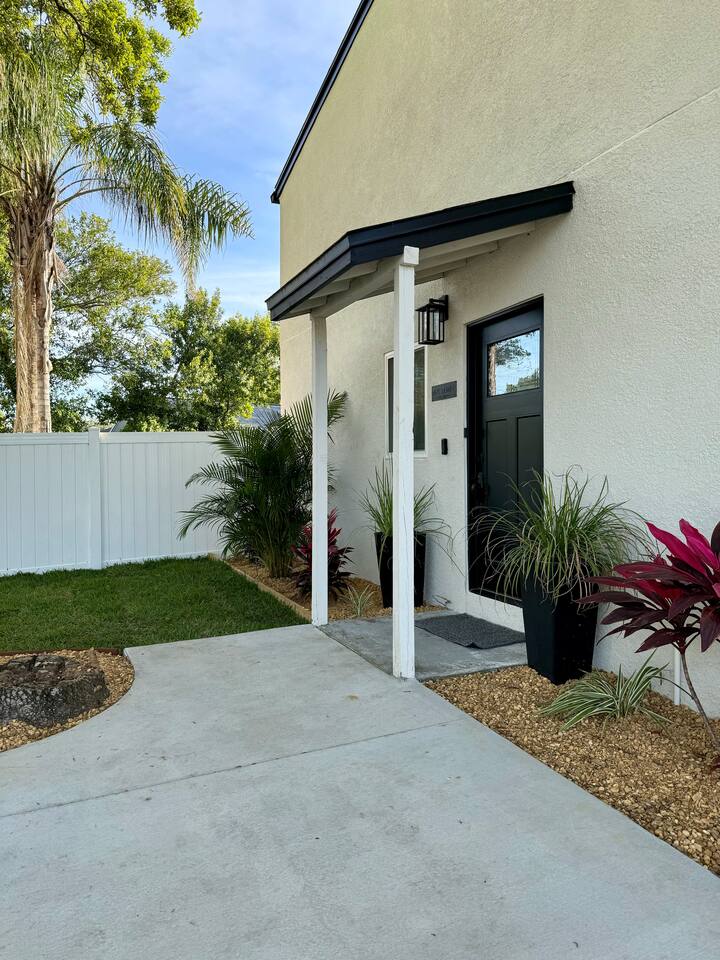 Driveway parking area provided in front of tiny Tampa.